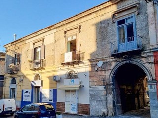 Trilocale in Vendita a Maddaloni, 50'000€, 60 m²