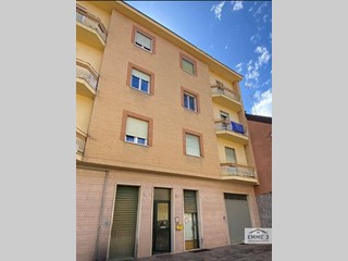 Trilocale in Vendita a Alessandria, 72'000€, 95 m²
