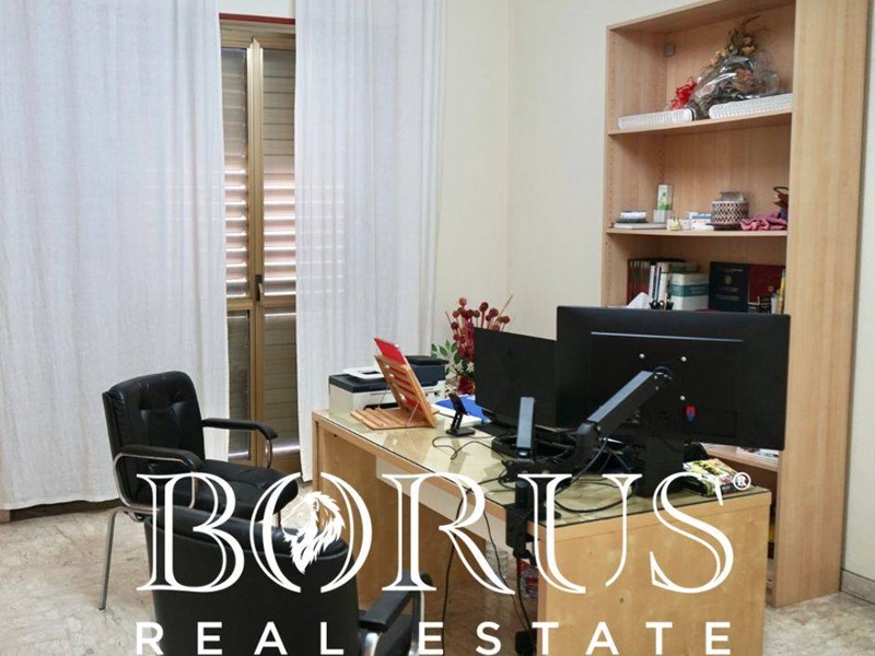 Immobile commerciale in Affitto a Villa Literno, 500€, 50 m²