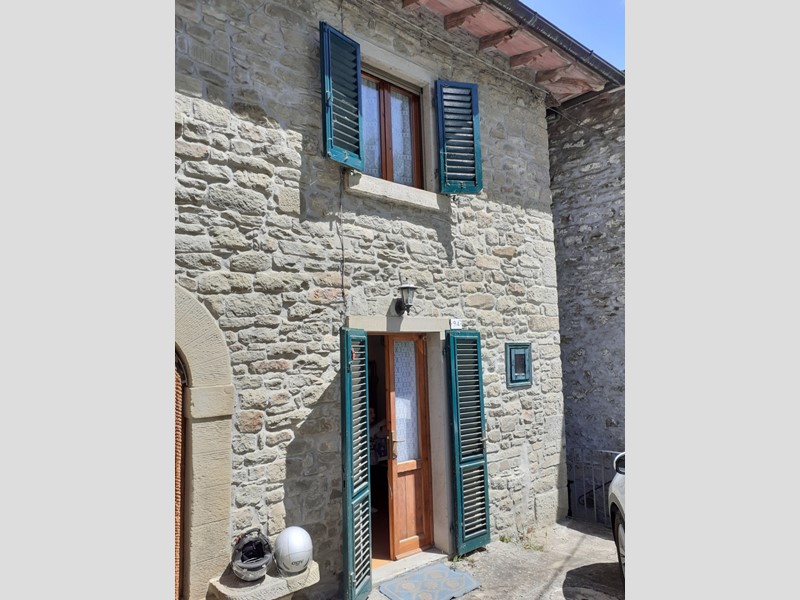 Casa Semi Indipendente in Vendita a Castel San Niccolò, 59'000€, 65 m²