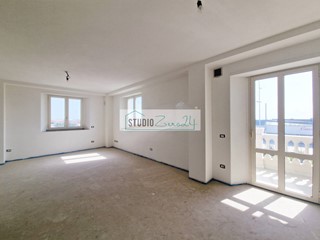 Trilocale in Vendita a Camaiore, 850'000&euro;, 90 m²