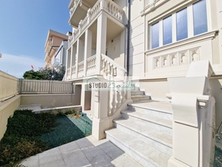 Trilocale in Vendita a Camaiore, 890'000&euro;, 110 m²