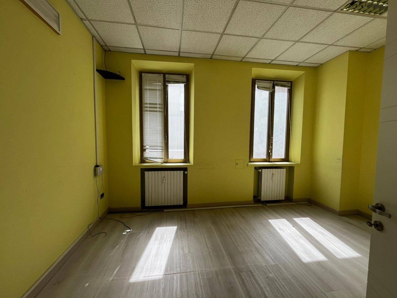 Quadrilocale in Vendita a Mantova, 215'000&euro;, 163 m²