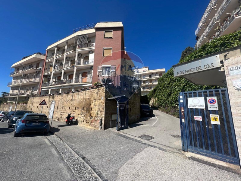 Appartamento in Vendita a Napoli, 890'000€, 150 m²
