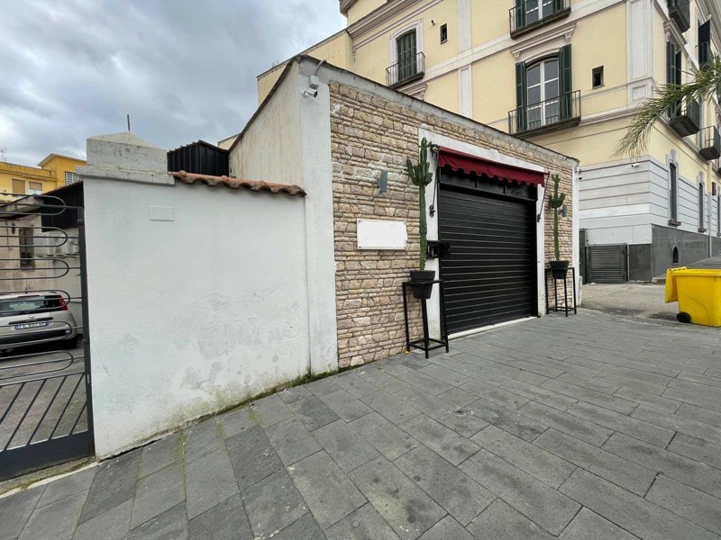 Immobile commerciale in Vendita a Ottaviano, 190'000€, 230 m²