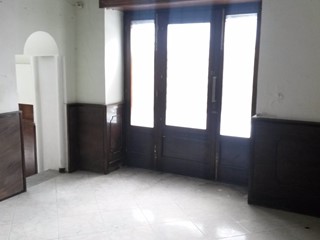 Immobile commerciale in Affitto a Ottaviano, 55'000€, 40 m²