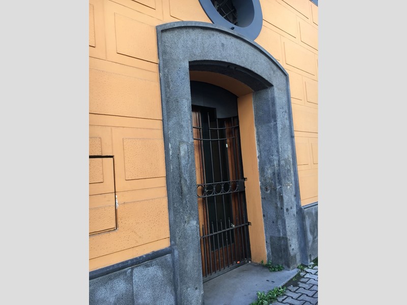 Immobile commerciale in Affitto a Ottaviano, 650€, 70 m²