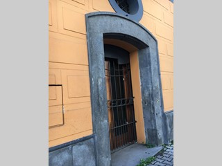 Immobile commerciale in Affitto a Ottaviano, 650€, 70 m²