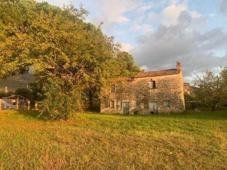 Casa Indipendente in Vendita a Sonnino, 87'000€, 100 m²