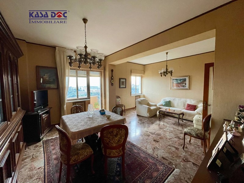 Trilocale in Vendita a Catanzaro, 100'000&euro;, 112 m²