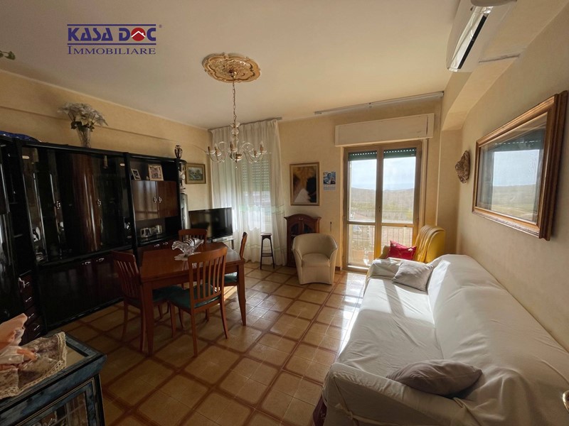 Trilocale in Vendita a Catanzaro, 68'000&euro;, 88 m²