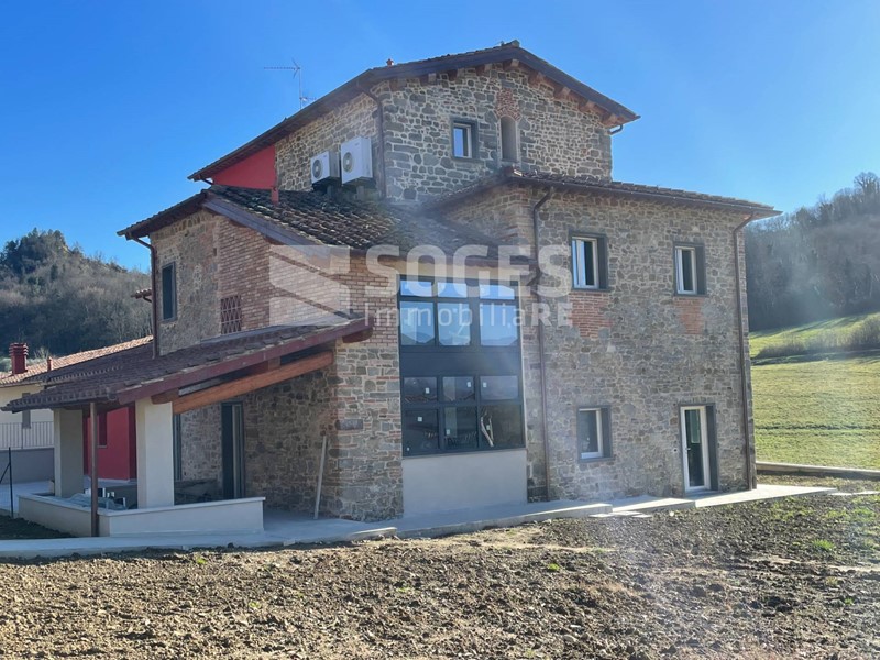 Rustico in Vendita a Reggello, 320'000€, 102 m²