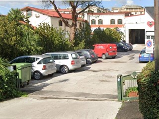 Immobile commerciale in Affitto a Nocera Inferiore, 1'600€, 255 m²