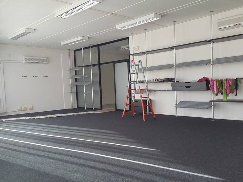 Ufficio in Affitto a Castelfranco di Sotto, 1'400€, 220 m²