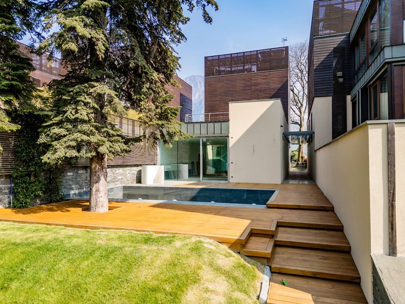 Villa in Vendita a Malgrate, 2'750'000€, 550 m²