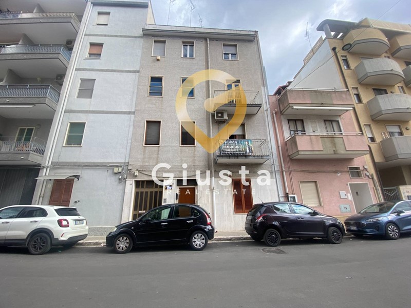 Quadrilocale in Vendita a Brindisi, 99'000€, 107 m²