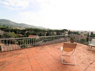 Attico in Vendita a Montecatini Terme, 265 m²