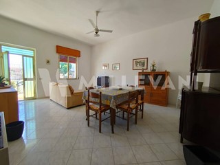 Appartamento in Vendita a Scicli, 103'000€, 90 m²