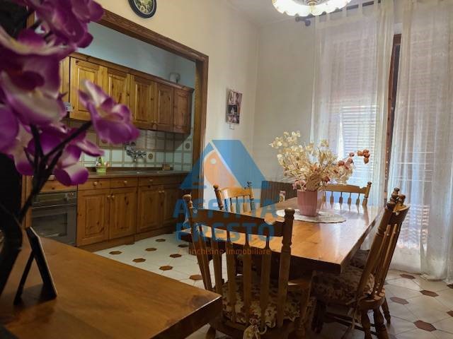 Appartamento in Vendita a Empoli, 370'000€, 215 m²