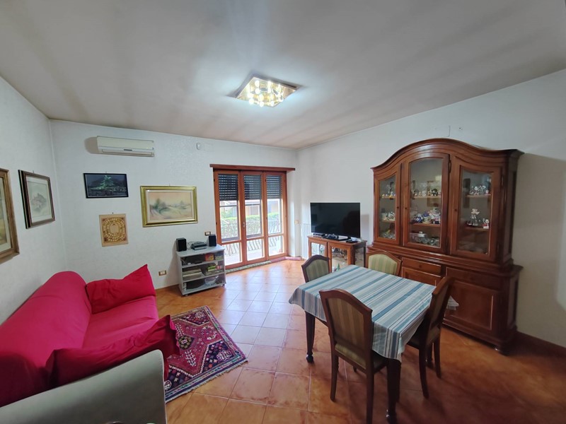 Appartamento in Vendita a Ceccano, 95'000€, 130 m²