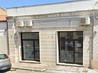 Immobile commerciale in Vendita a Giulianova, 73'000€, 50 m²