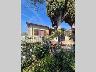 Appartamento in Vendita a Fara in Sabina, 164'000&euro;, 131 m²