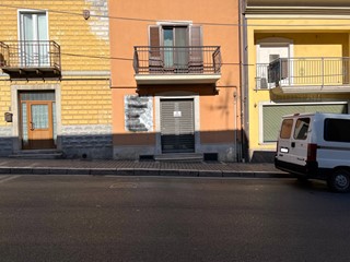 Immobile commerciale in Affitto a Ariano Irpino, 600€, 90 m²