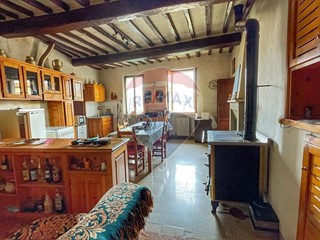 Appartamento in Vendita a Città di Castello, 130'000€, 135 m²