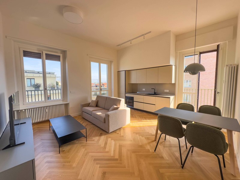 Quadrilocale in Affitto a Torino, 3'500€, 82 m²