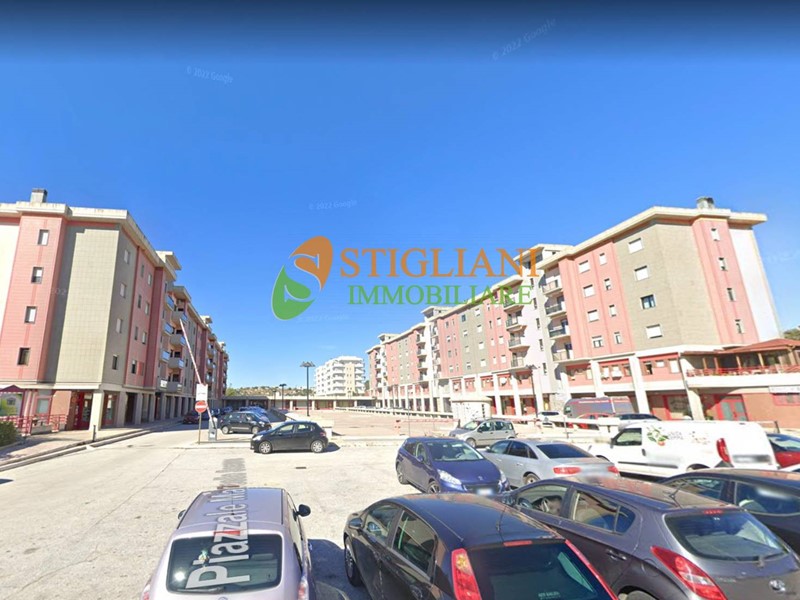 Immobile commerciale in Affitto a Campobasso, 800€, 90 m²