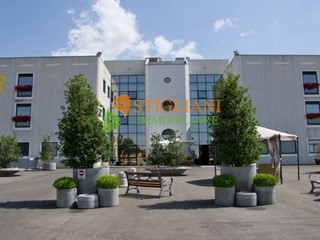 Immobile commerciale in Vendita a Pietracupa, 5000 m²