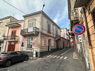 Casa Indipendente in Vendita a Baiano, 149'000€, 156 m²