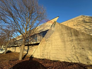 Immobile commerciale in Affitto a Buscate, 18'000€, 500 m²