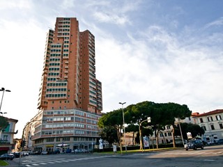Attività commerciale in Affitto a Livorno, 500€, 15 m²