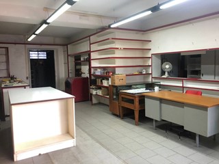 Attività commerciale in Affitto a Massarosa, 1'000€, 80 m²