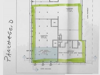 Immobile commerciale in Affitto a Pesaro, 1920 m²