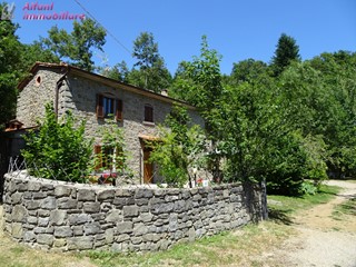 Villa in Vendita a Bibbiena, 650'000€, 230 m²