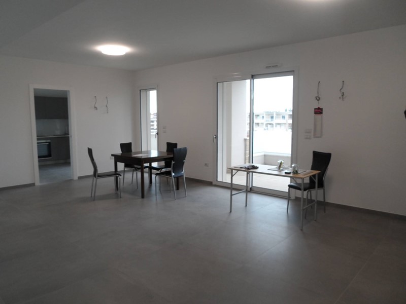 Appartamento in Vendita a San Benedetto del Tronto, 209 m²