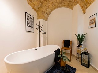 Immobile commerciale in Affitto a Chieti, 1'500&euro;, 130 m²