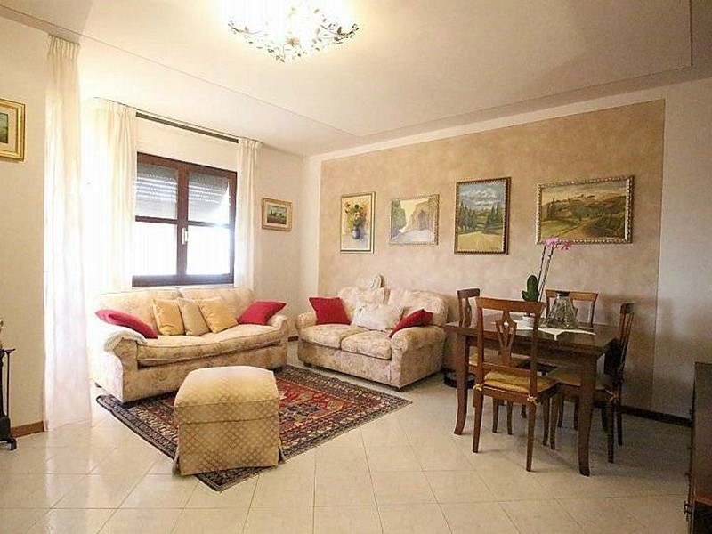 Appartamento in Vendita a Volterra, 190'000€, 117 m²