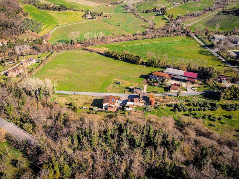 Rustico in Vendita a Volterra, 490'000€, 950 m², con Box
