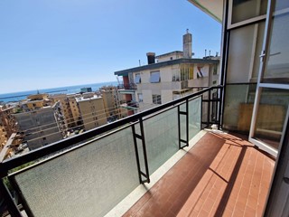 Appartamento in Vendita a Genova, 87'000€, 90 m²