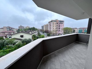 Attico in Vendita a Pordenone, 380'000€, 140 m²
