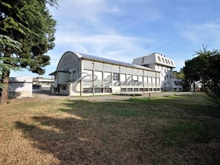 Capannone in Affitto a Caronno Pertusella, 10'000&euro;, 3200 m²