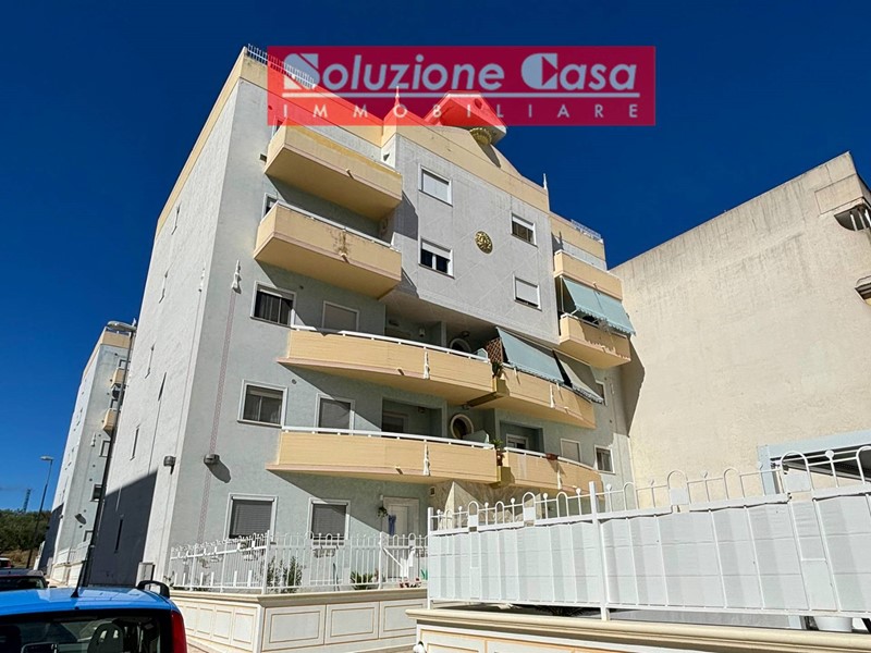 Attico in Vendita a Canosa di Puglia, 210'000€, 110 m²