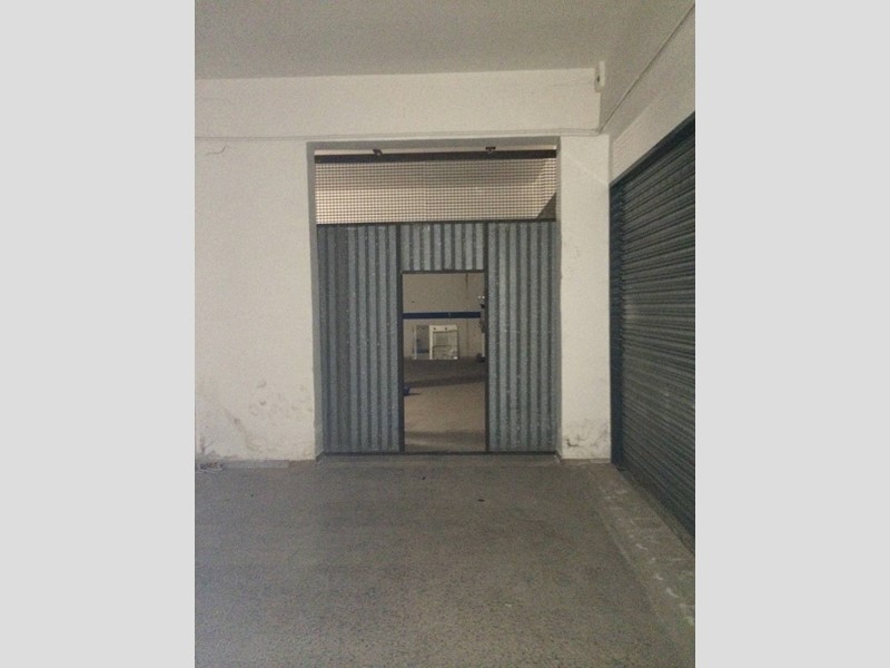 Magazzino in Vendita a Siracusa, 85'000€, 235 m²