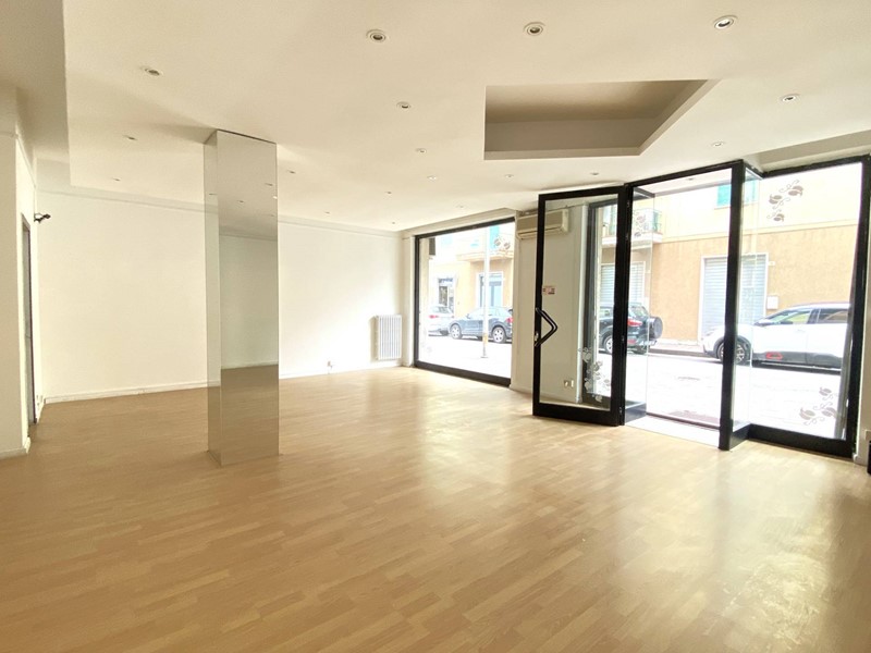 Immobile commerciale in Vendita a Fabriano, 50'000€, 55 m²