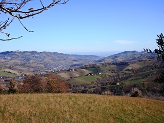 Rustico in Vendita a Castignano, 130'000€, 133 m²