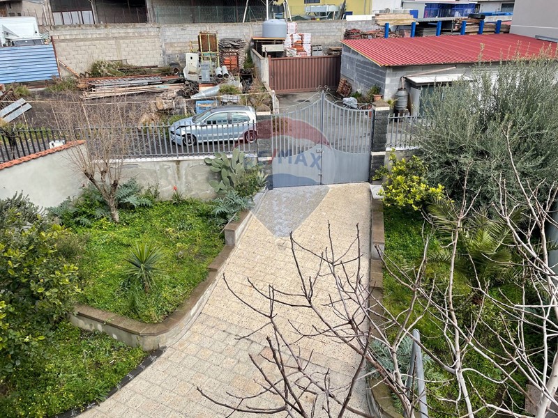 Quadrilocale in Vendita a Adrano, 150'000&euro;, 135 m²