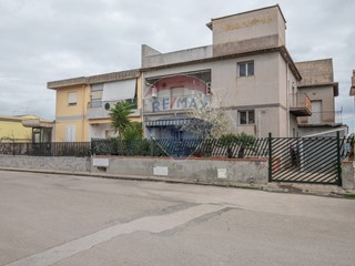 Appartamento in Vendita a Caltagirone, 68'000€, 143 m²